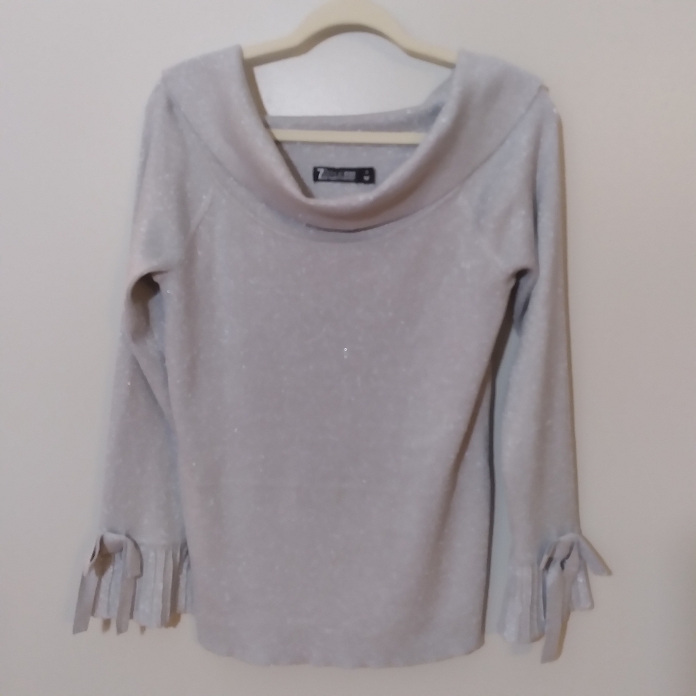 💚 7th Avenue NY & Co Off Shoulder Sweater